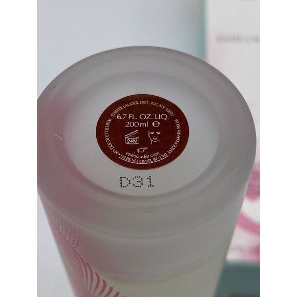 Estée Lauder Micro Essence Treatment Lotion Fresh With Sakura Ferment 6.7 oz - Picture 4 of 8